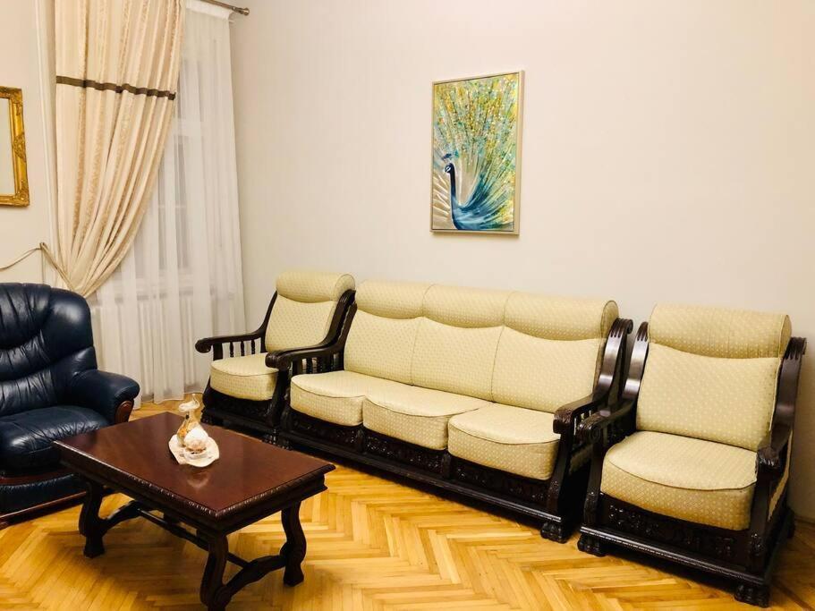 Ultra-Central And Elegant Ap In Opera Square Vic23 تيميشورا المظهر الخارجي الصورة